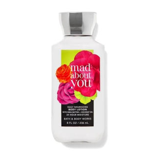 SNOWFLAKES and CASHMERE Body Lotion SNOWFLAKES and CASHMERE Body Lotion